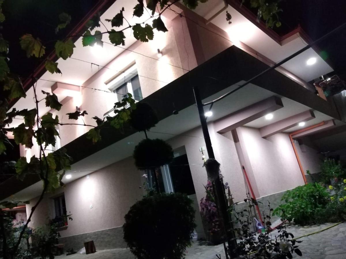 Villa Gardenhouse Memlishte Exterior foto